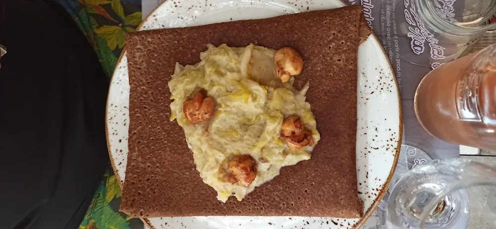 Galette de Saint Jacques Sur Fondue de Poireaux
